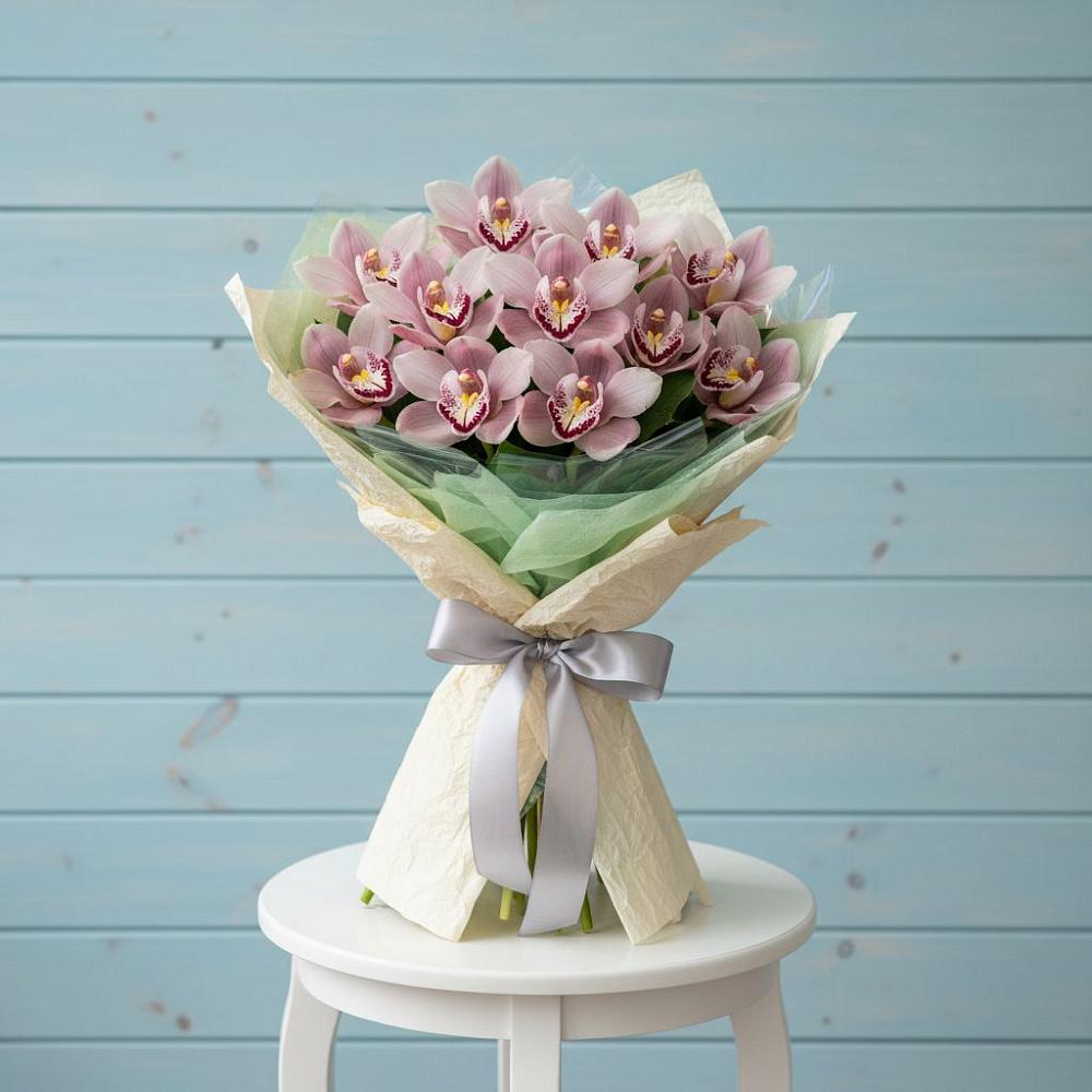 Букет цветов из: Орхидеи и Розы в Иловле