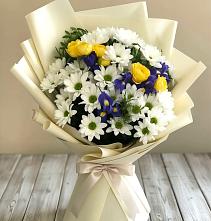 Букет цветов из:  Ирисы, Хризантемы и Розы #REPLACE_PRED# Иловле