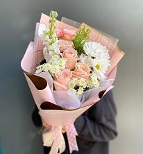 Букет цветов из:  Хризантемы и Розы в Иловле