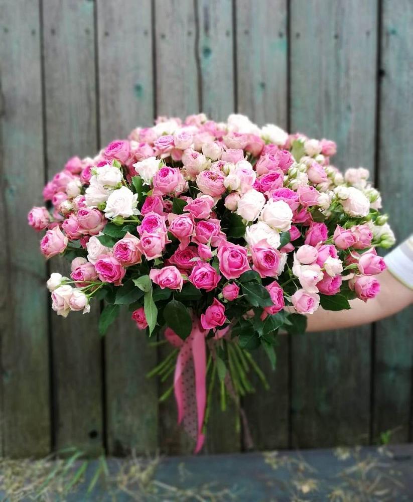 Букет Розовые кустовые розы Натали и Лав Лидия в Иловле