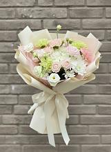 Букет цветов из:  Гвоздики, Розы, Лизиантусы и Хризантемы #REPLACE_PRED# Иловле