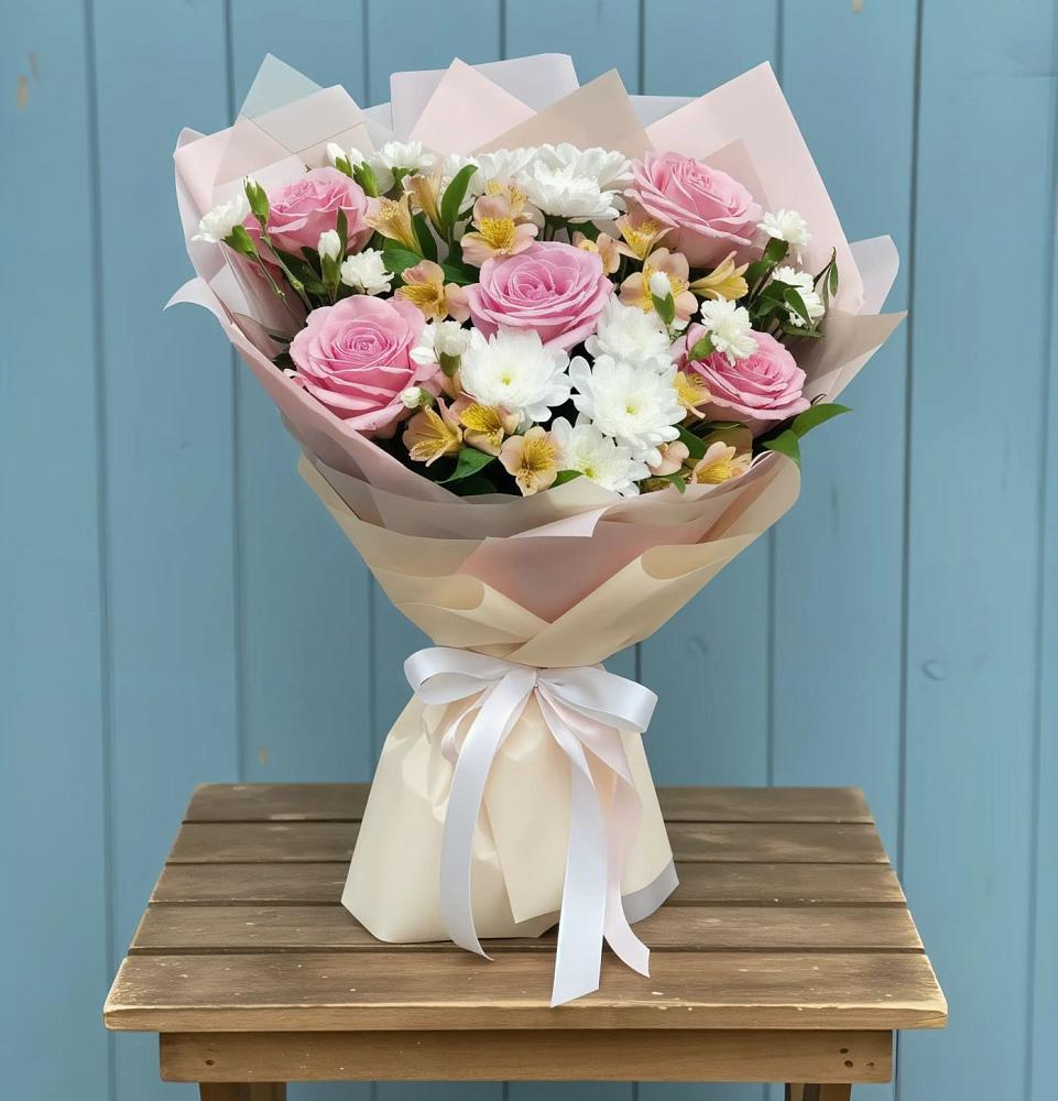 Букет цветов из: Гвоздики, Орхидеи и Розы в Иловле