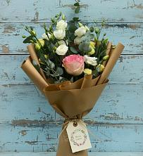 Букет цветов из:  Розы и Лизиантусы в Иловле