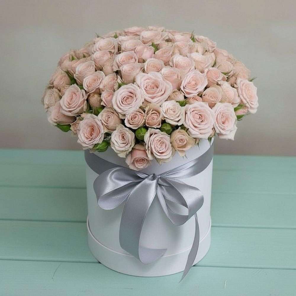 Цветочная композиция из Розы в шляпной коробке в Иловле